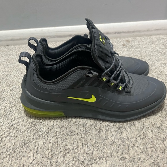 Nike shoes worn lightly couple spots that can honestly probably wipe off ! - Picture 2 of 3